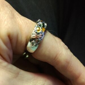 Silver and Gold Vintage Ring with Decorative Metalwork
